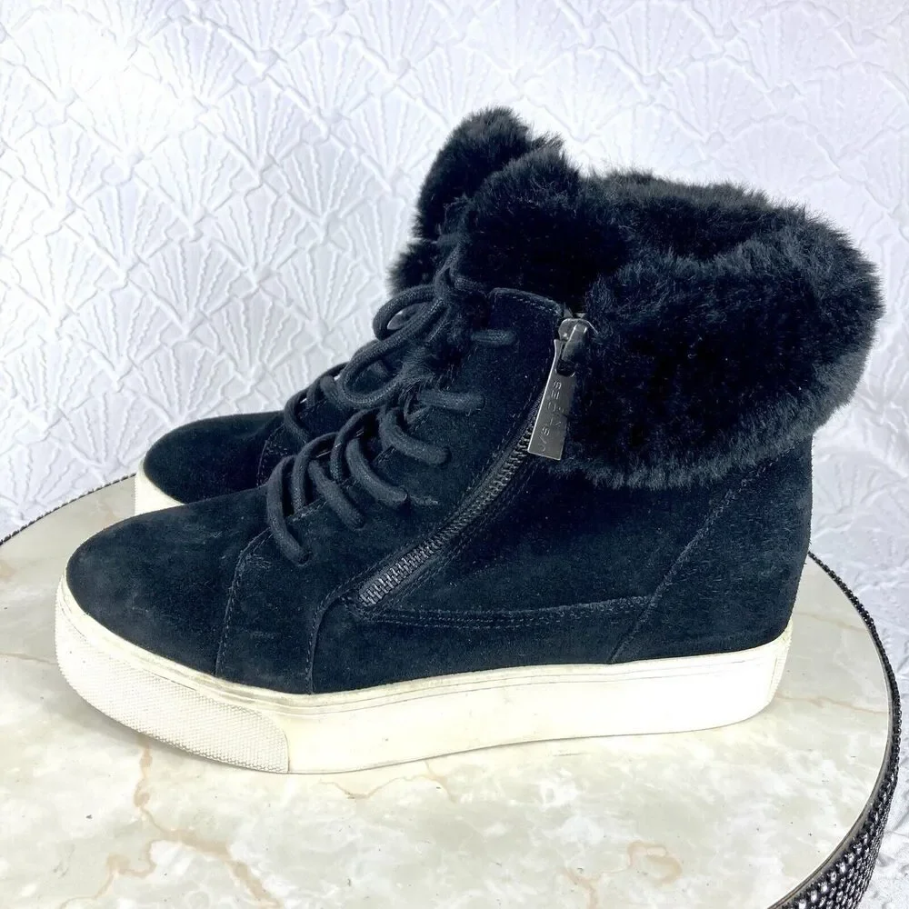 J/SLIDES Black Ankle Booties with Fur Detail - Picture 5 of 11